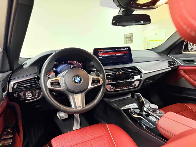 BMW 5 Series — Фото автомобиля 9