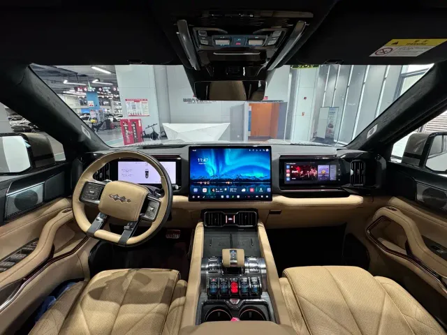 BYD FangChengBao Leopard 8 — Фото автомобиля 10