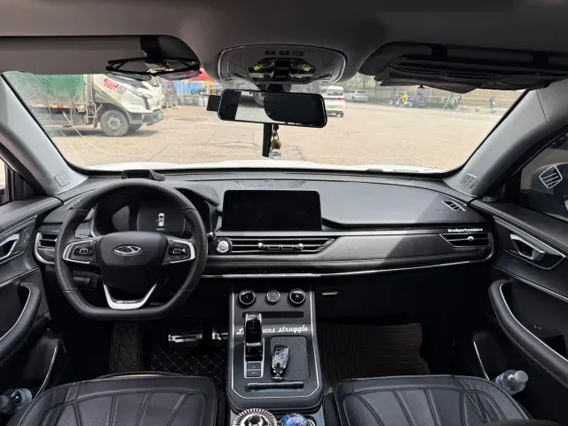Chery Tiggo 8 — Фото автомобиля 10