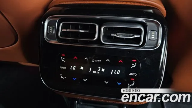 Mercedes-Benz S-Class — Фото автомобиля 27