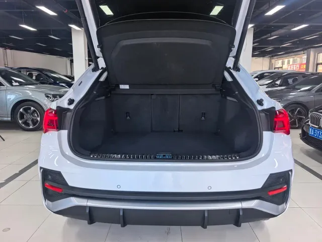 Audi Q3 Sportback — Фото автомобиля 21