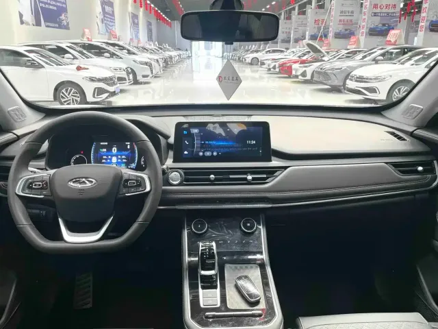 Chery Tiggo 8 — Фото автомобиля 9
