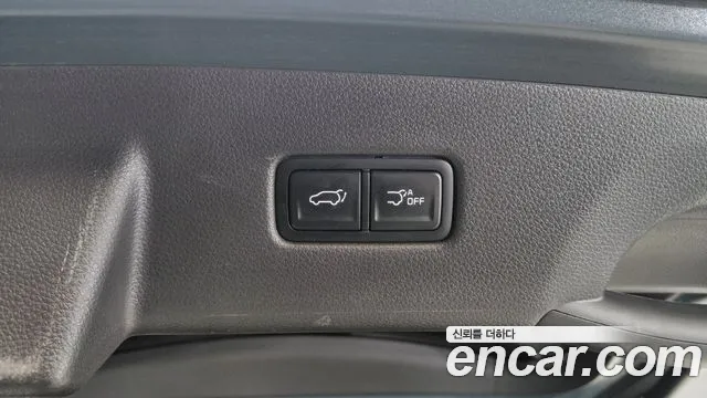 Kia Carnival Generation 4 — Фото автомобиля 23
