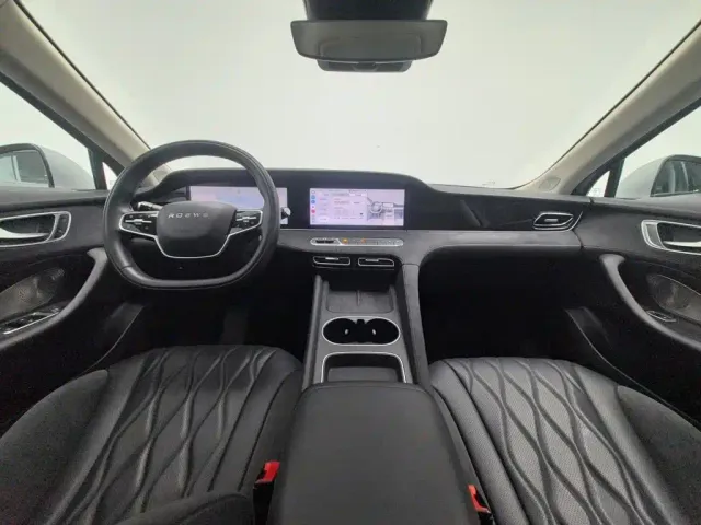 Roewe D7 — Фото автомобиля 5