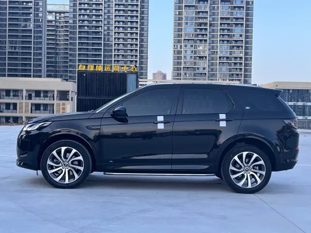Land Rover Discovery Sport — Фото автомобиля 4