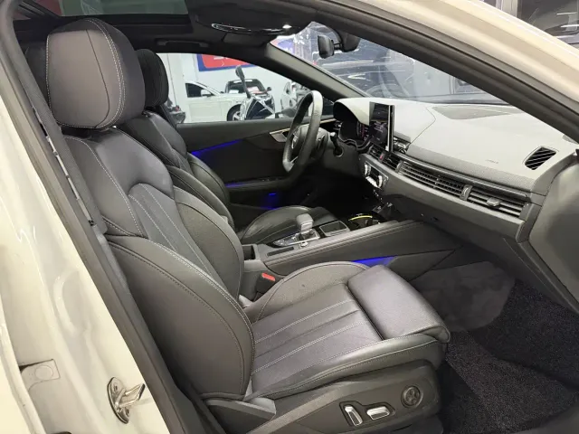 Audi A4L — Фото автомобиля 26
