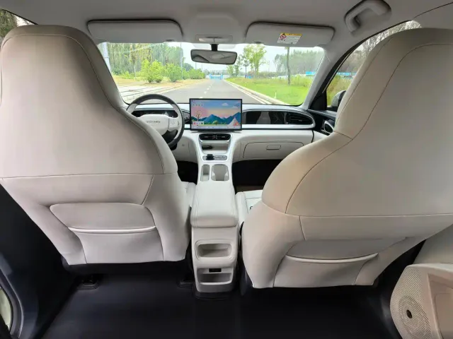 Geely Starry Wish — Фото автомобиля 15