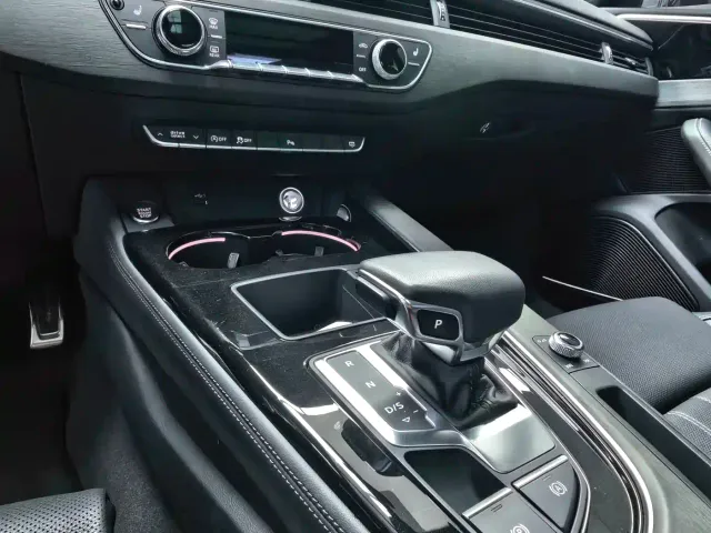 Audi A4L — Фото автомобиля 9