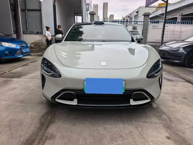 Xiaomi SU7 — Фото автомобиля 2