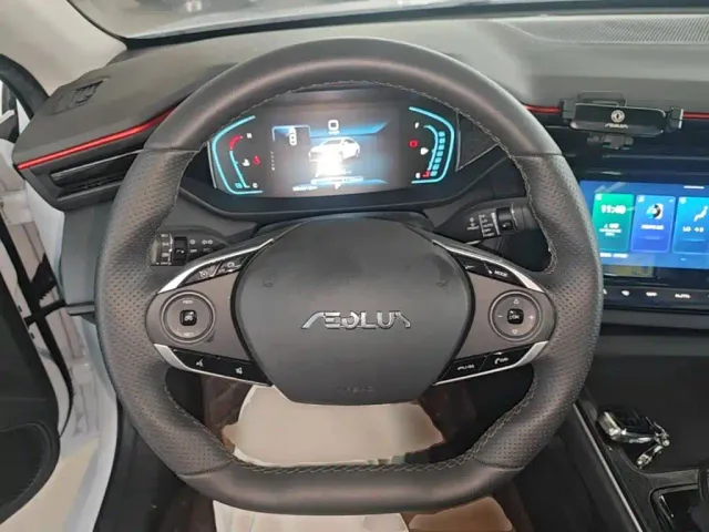 Dongfeng Yixuan MAX — Фото автомобиля 10