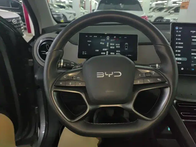 BYD Seal 05 DM-i — Фото автомобиля 10