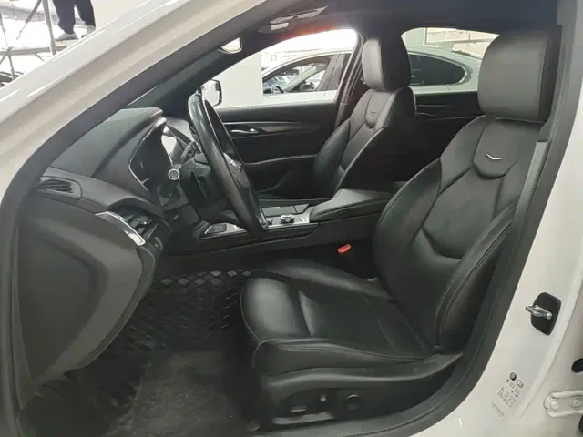 Cadillac CT5 — Фото автомобиля 14