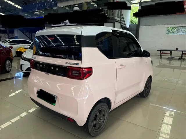 Wuling Hongguang Mini EV — Фото автомобиля 15