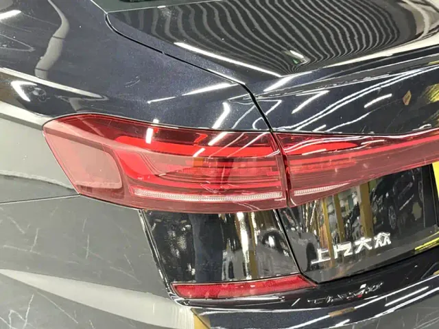 Volkswagen Passat — Фото автомобиля 10