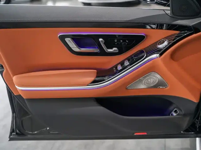 Mercedes-Benz S-Class — Фото автомобиля 8