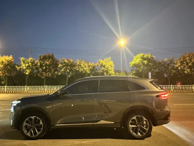 Changan CS75 Plus — Фото автомобиля 2