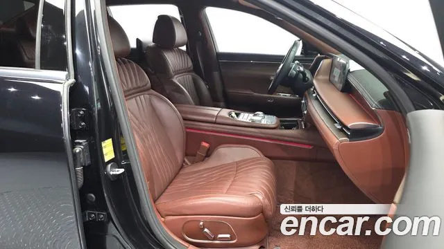 Genesis G90 Бензин 3.5 турбо AWD — Фото автомобиля 11