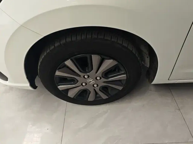 Honda Fit — Фото автомобиля 22