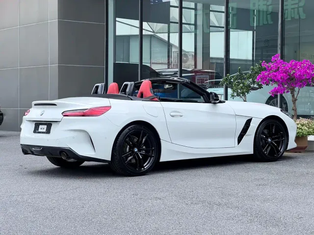 BMW Z4 — Фото автомобиля 9