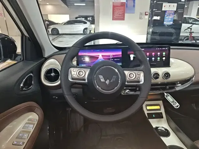 Wuling Bingo — Фото автомобиля 10