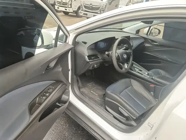 Buick Velite 6 — Фото автомобиля 15