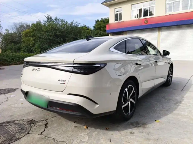 BYD Seal 07 DM-i — Фото автомобиля 6