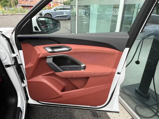 Audi Q5L — Фото автомобиля 19