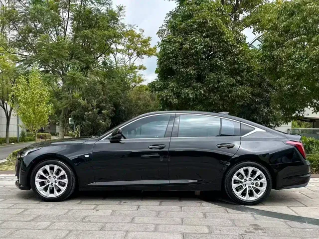 Cadillac CT5 — Фото автомобиля 10