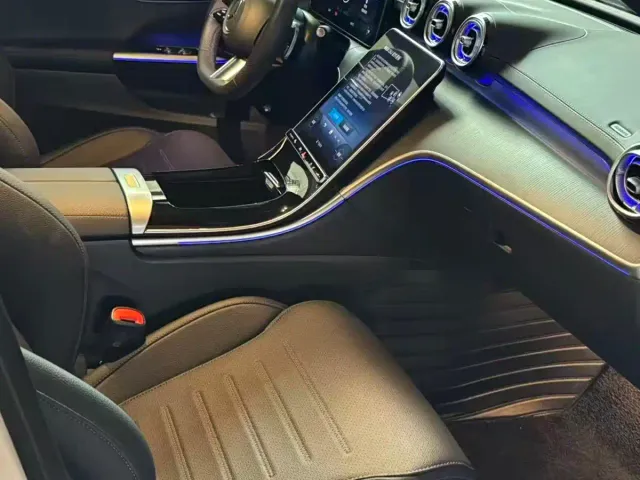 Mercedes-Benz C-Class — Фото автомобиля 6