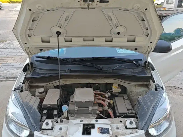 Roewe Clever — Фото автомобиля 19