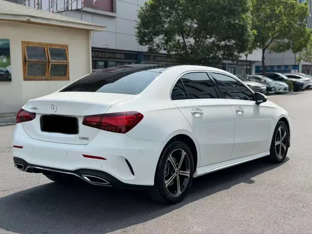 Mercedes-Benz A-Class — Фото автомобиля 16