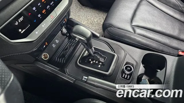 KG_Mobility_Ssangyong Rexton Новый Rexton Sport Khan Дизель 2.2 4WD — Фото автомобиля 9