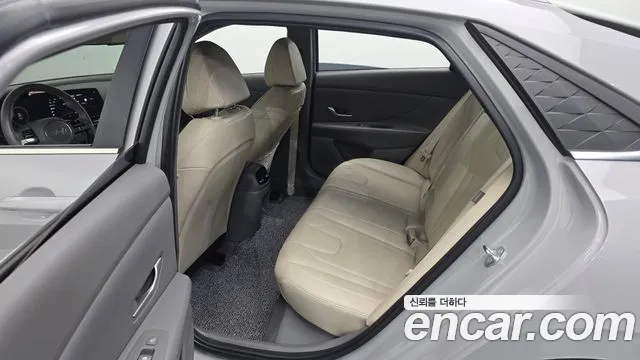 Hyundai Avante CN7 — Фото автомобиля 16