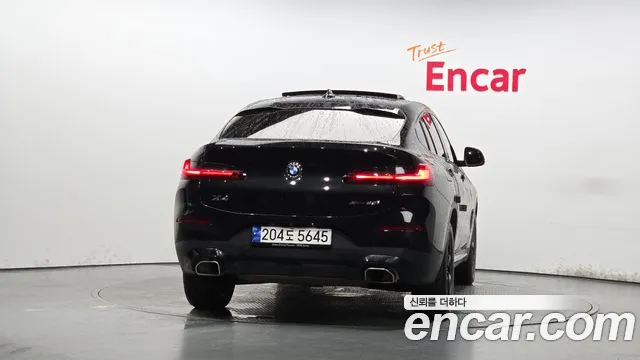 BMW X4 — Фото автомобиля 3