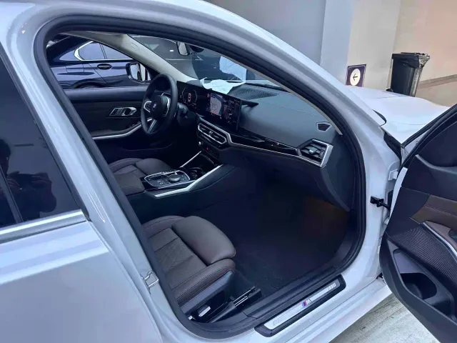 BMW 3 Series — Фото автомобиля 10