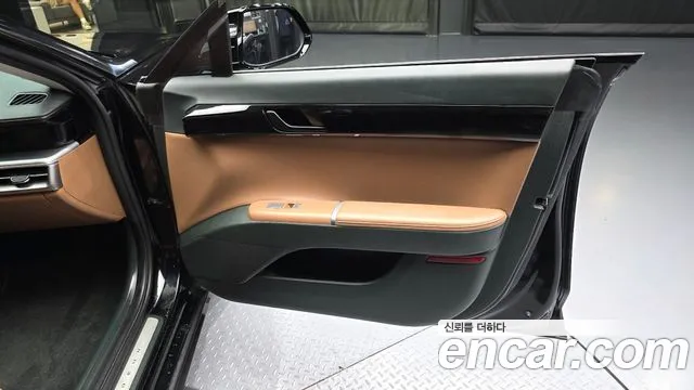 Hyundai Grandeur GN7 — Фото автомобиля 13