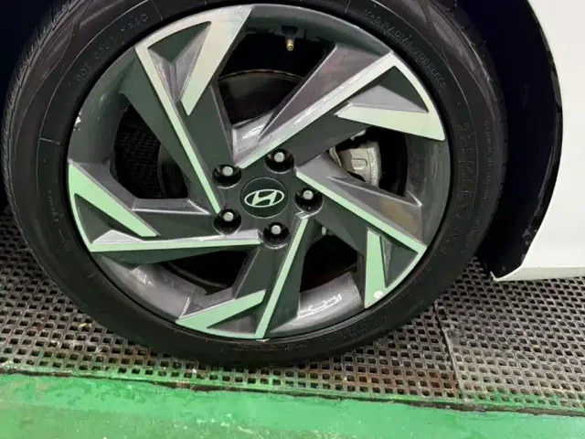 Hyundai Elantra — Фото автомобиля 17
