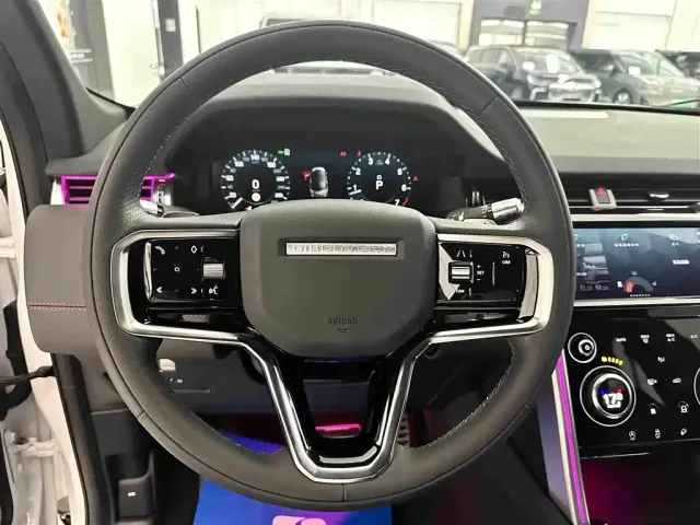 Land Rover Discovery Sport — Фото автомобиля 9