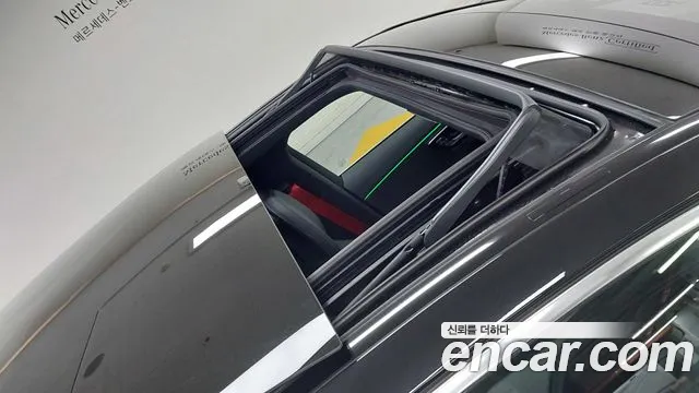 Mercedes-Benz E-Class — Фото автомобиля 12