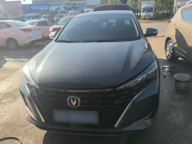 Changan Eado — Фото автомобиля 6