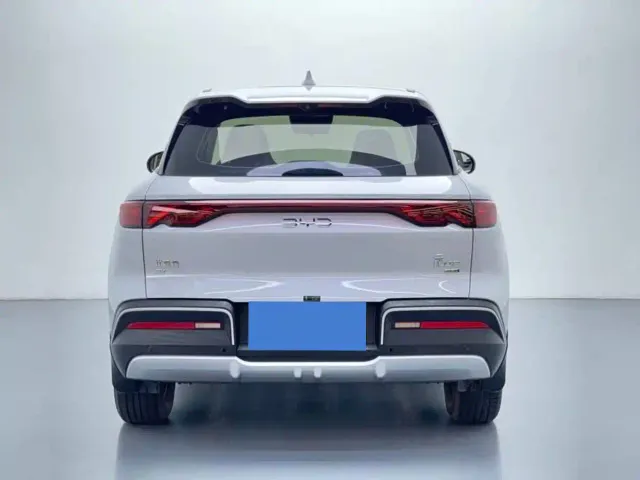 BYD Yuan UP — Фото автомобиля 5