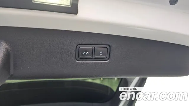 Genesis GV70 — Фото автомобиля 29
