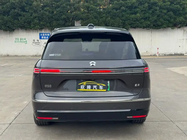 Nio ES8 — Фото автомобиля 19