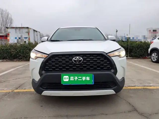 Toyota Corolla Cross — Фото автомобиля 2