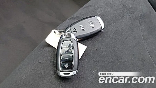 Hyundai Avante CN7 — Фото автомобиля 11