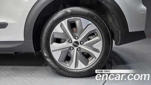 Kia Niro Niro Plus Air — Фото автомобиля 21