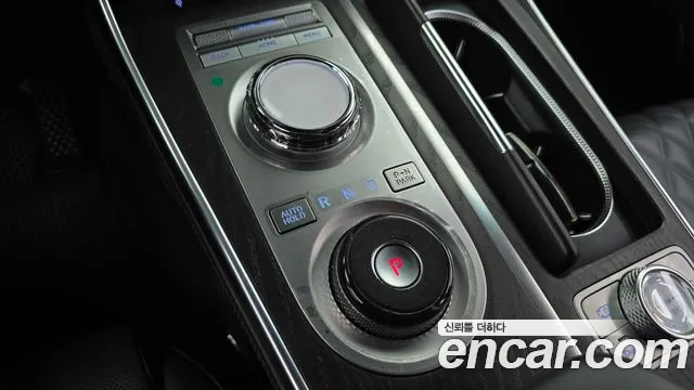 Genesis GV80 — Фото автомобиля 12