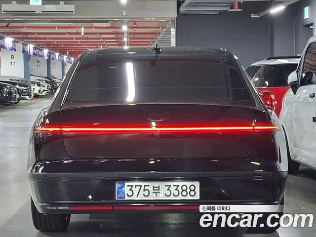 Hyundai Grandeur GN7 — Фото автомобиля 4