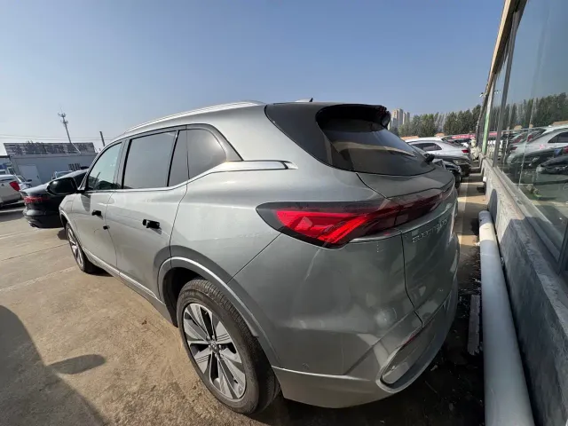 Buick E5 — Фото автомобиля 4