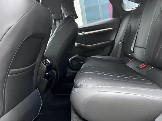 Geely Xingrui — Фото автомобиля 8